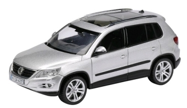 450498600 VW Tiguan 2007 Track & Field silver 1:43